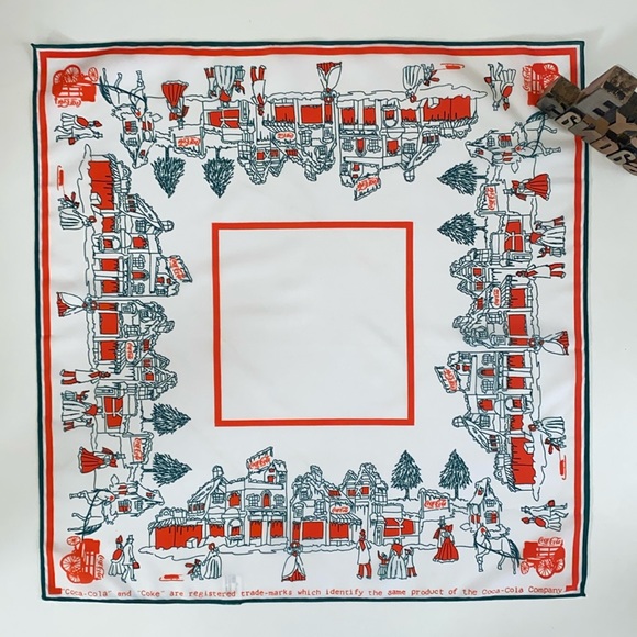 🆕RARE Vintage 1977 Coca-Cola Christmas Poly-Crepe-De-Chine Square Scarf - Picture 2 of 8